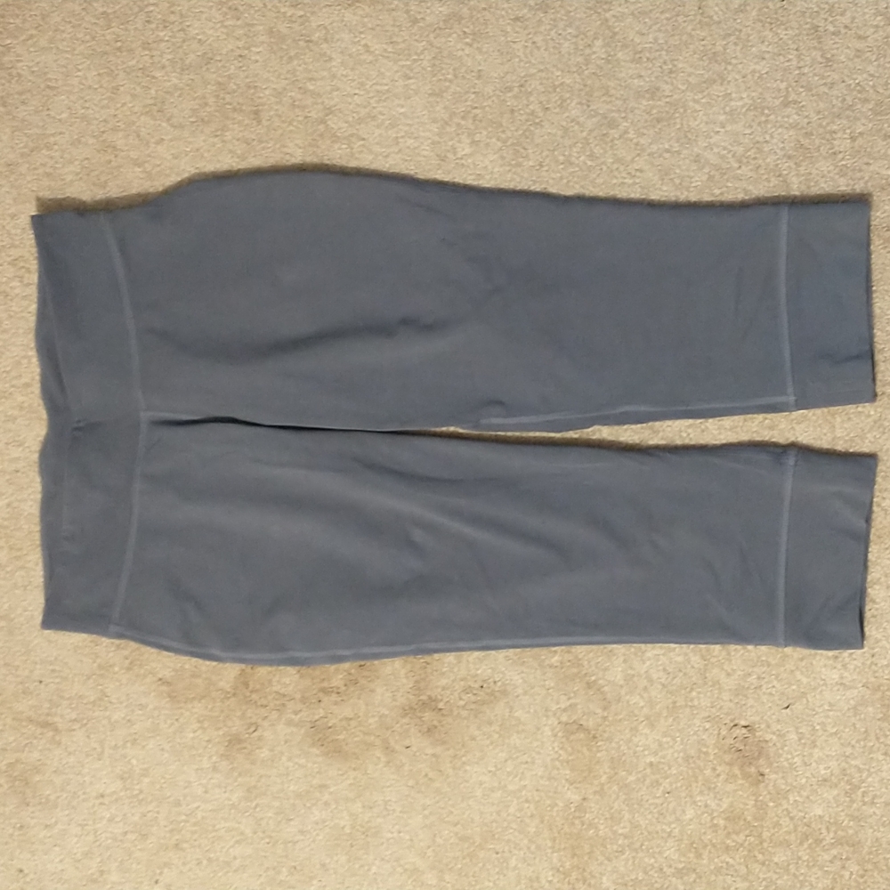 Patagonia Women's Tranquila Capri Crop Pants Grey